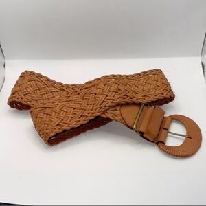 LP Linea Pelle Collection Size M #LP060930 Leather Braided Woven Belt